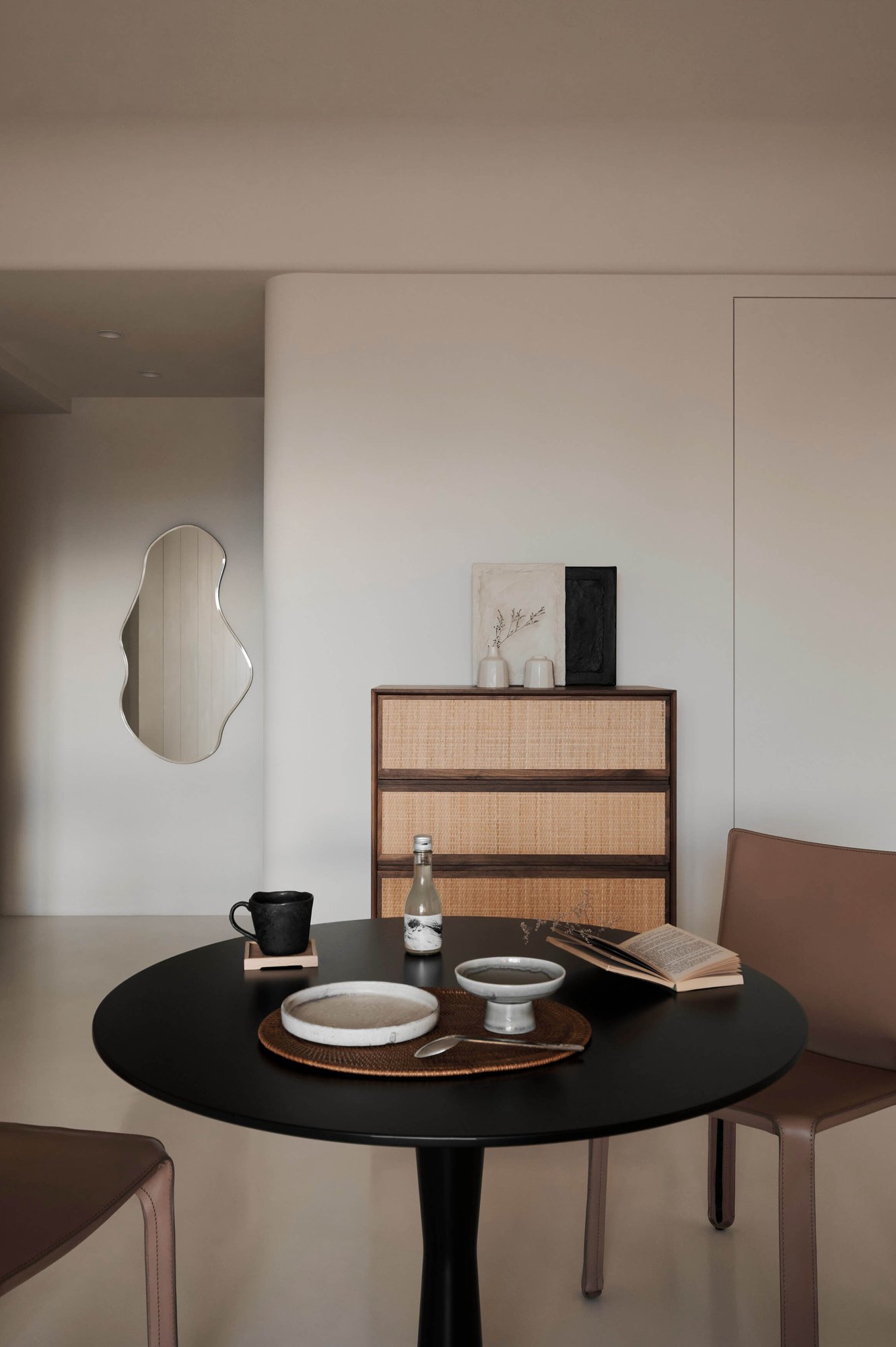 KITCHEN · 厨房